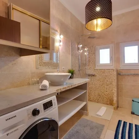 Le Baulier - 2 Bedrooms Apartment Annecy